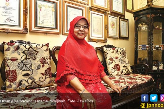 Kondisi Kesehatan Waljinah si Ratu Keroncong Makin Menurun - JPNN.COM