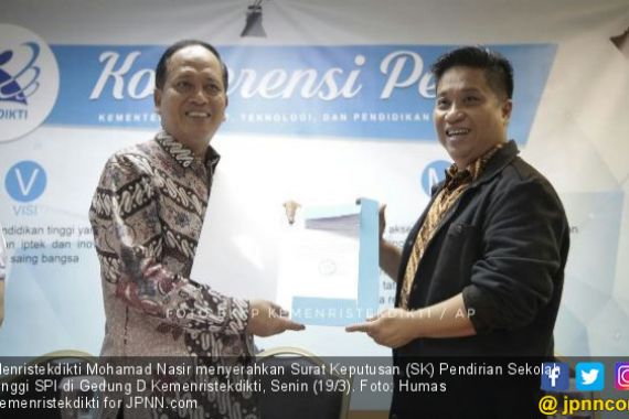 Nasir Berikan Izin PT Kewirausahaan Pertama di Indonesia - JPNN.COM