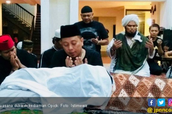 Istri Muda Meninggal, Opick Bilang Wanita Surgaku - JPNN.COM