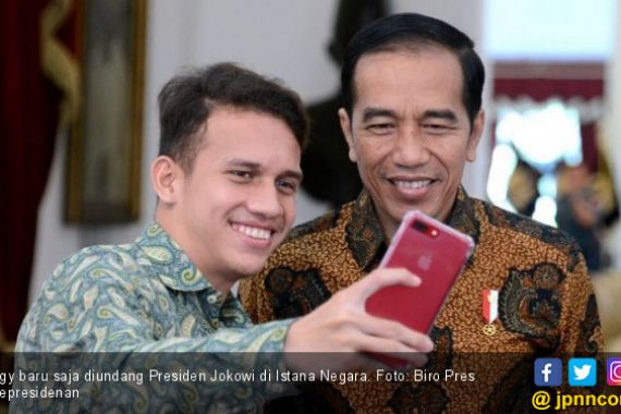 Jokowi Bangga dengan Prestasi Egy Maulana - JPNN.COM