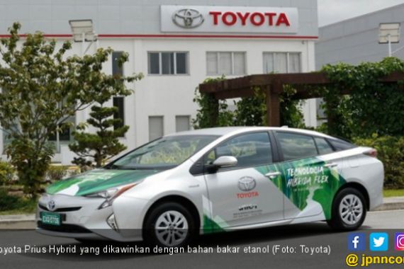 Pengembangan Toyota Prius Hybrid Kawin Silang Etanol - JPNN.COM