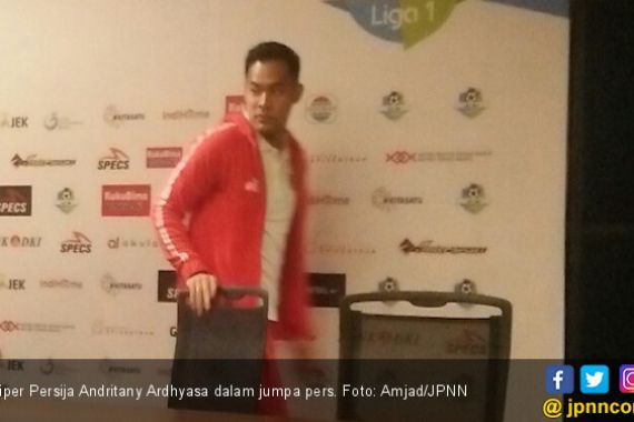Kiper Persija: Pertandingan Lawan Arema FC Penuh Prestise - JPNN.COM