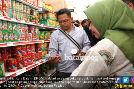 BPOM Ajak Semua Instansi Kawal Penarikan Sarden Bercacing - JPNN.COM