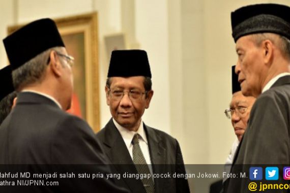 Soal Cawapres, Mahfud MD: Nanti Saya Jawab ke Jokowi - JPNN.COM