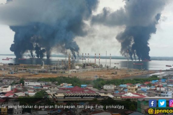 Akibat Tumpahan Minyak, Pelayaran Teluk Balikpapan Lumpuh - JPNN.COM