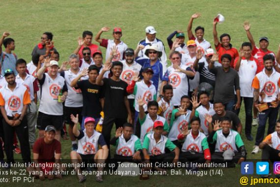 Tim Klungkung Sabet Runner Up Cricket Bali International Six - JPNN.COM