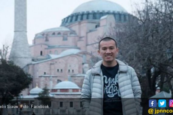 Balas Puisi Sukmawati, Felix Siauw: Kamu Tak Tahu Syariat - JPNN.COM