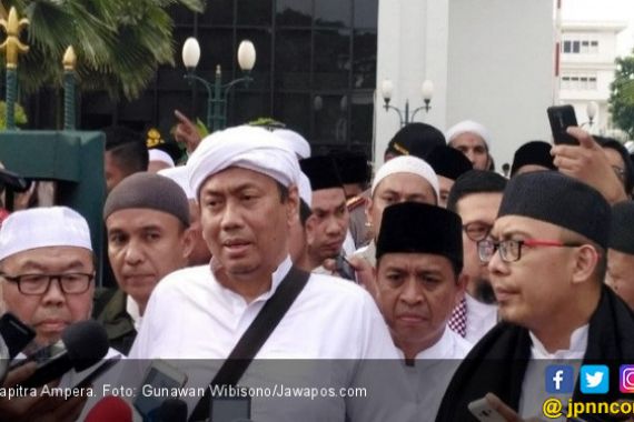 Diusung PDIP, Kapitra Ampera: Apa Saya Cebong? - JPNN.COM