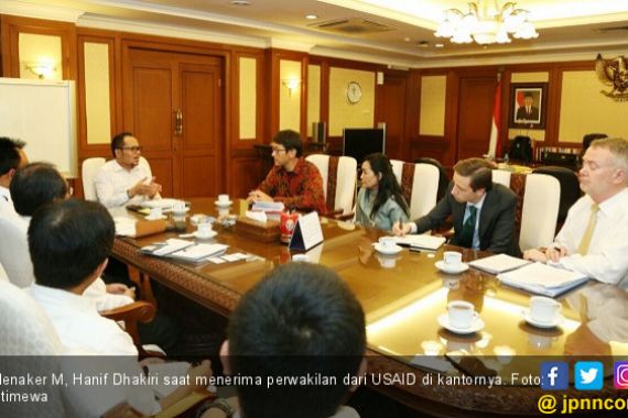 Kemnaker Pertimbangkan Tawaran USAID Latih Pekerja Migran - JPNN.COM