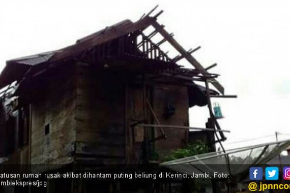 Cuaca Ekstrem, Ratusan Rumah Rusak, 1 Warga Tewas di Kerinci - JPNN.COM