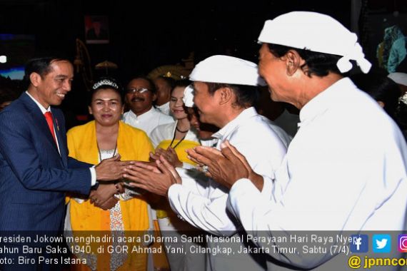 Jokowi Ajak Umat Hindu Bersiap Hadapi Tantangan Global - JPNN.COM
