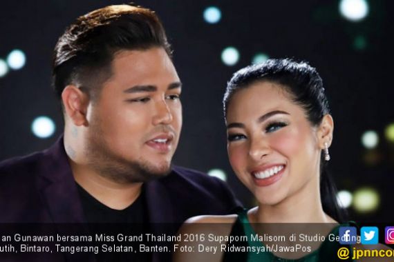 Gagal Nikahi Ayu Ting Ting, Ivan Gunawan Gaet Gadis Thailand - JPNN.COM