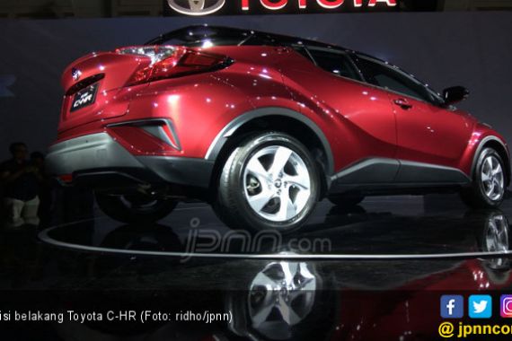 Toyota C-HR Bermasalah di Fitur Pencegahan Tabrakan - JPNN.COM