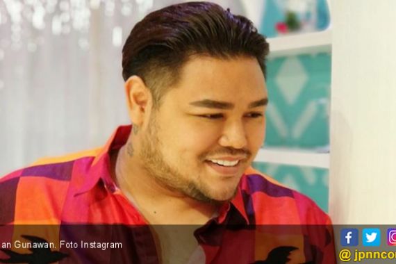 Cinta Ivan Gunawan kepada Faye Berawal dari Chat Instagram - JPNN.COM