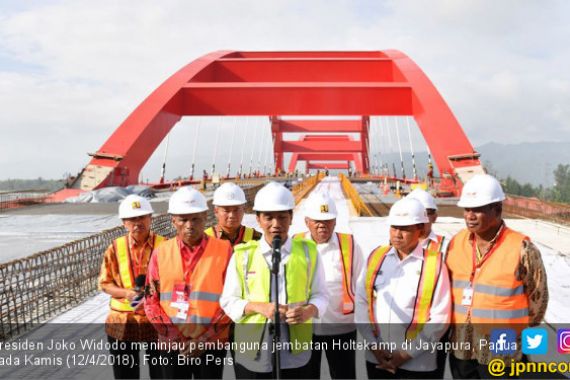 Jokowi Banggakan Jembatan Holtekamp, Ini Spesifikasinya - JPNN.COM