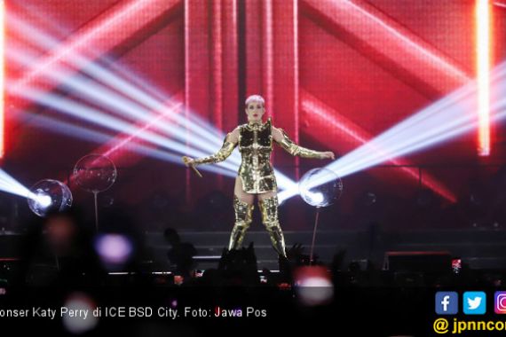 6 Momen Berkesan Konser Katy Perry: Ada Arek Suroboyo - JPNN.COM