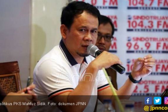 Ustaz Mahfuz Curigai Prabowo Tak Percaya PKS Lagi - JPNN.COM