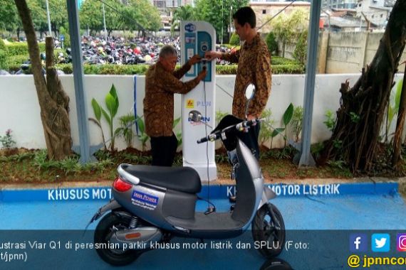 Motor Listrik Viar Q1 Laris untuk Operasional Perusahaan - JPNN.COM