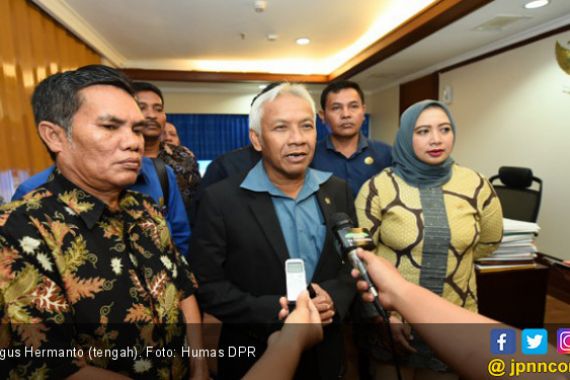 DPR Terima Aduan Terkait HGU PT Cemerlang Abadi - JPNN.COM