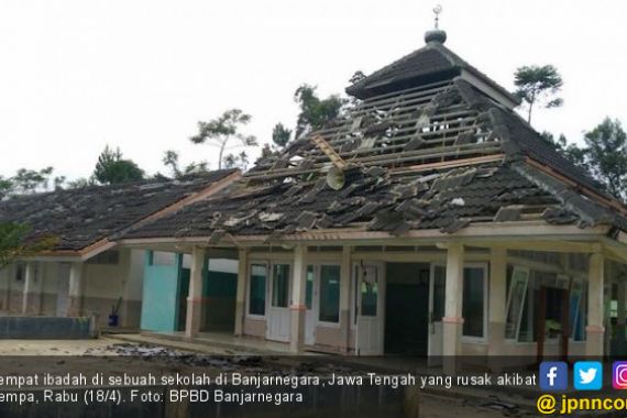 Lindu Guncang Banjarnegara, Ratusan Bangunan Rusak - JPNN.COM