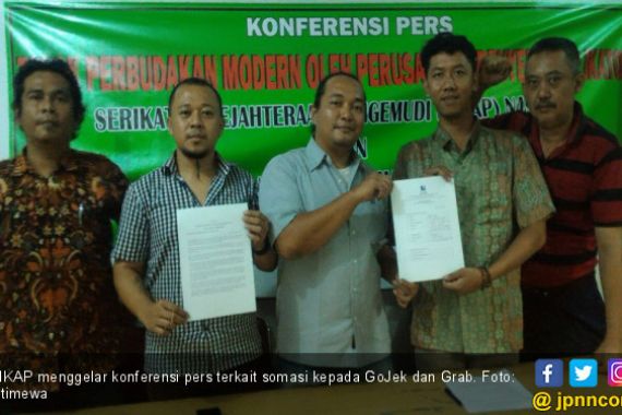 Pengemudi Online Siapkan Somasi untuk Grab dan GoJek - JPNN.COM