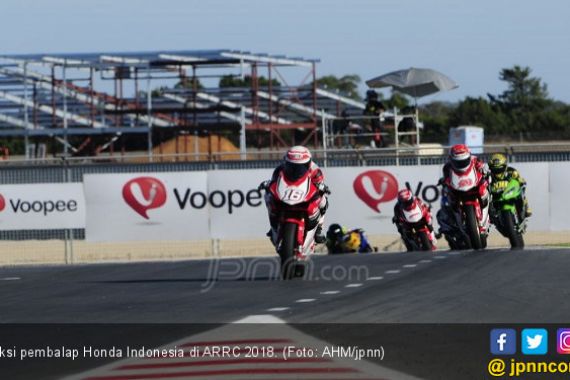 Race 1 ARRC 2018: 2 Pembalap Honda Indonesia Kuasai Podium - JPNN.COM