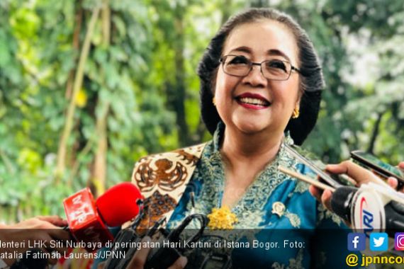 Hari Kartini, Menteri Siti Jadi Pemenang Kebaya Terbaik - JPNN.COM