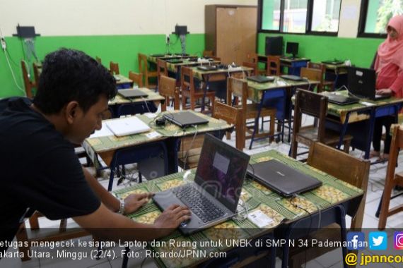 UNBK SMP, Muhadjir Pastikan Beberapa Soal Tergolong Hots - JPNN.COM