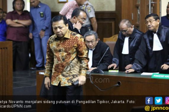 Beredar Foto Setya Novanto Bawa Handphone dalam Lapas, Ini Penjelasan Ditjen PAS - JPNN.COM