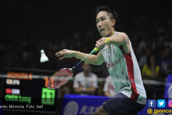 Lewati 3 Pemain Eropa, Kento Momota Tiba di Perempat Final - JPNN.COM