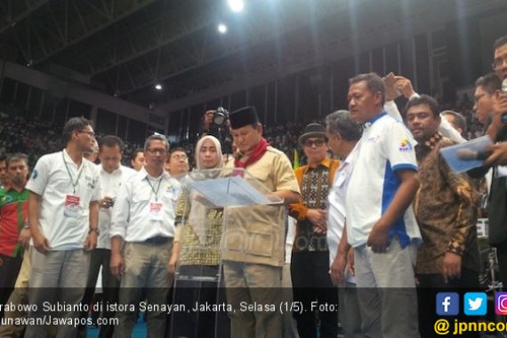 Prabowo Sudah Tebar Janji di Hadapan Ribuan Buruh - JPNN.COM