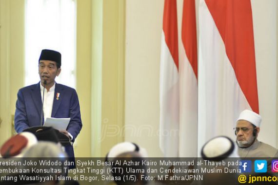 Presiden Jokowi Buka KTT Ulama Islam, Ini Isi Pidatonya - JPNN.COM