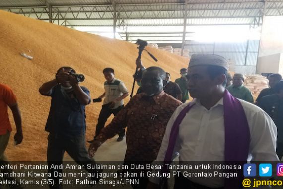 Menteri Amran Lepas Ekspor Jagung dari Gorontalo ke Filipina - JPNN.COM