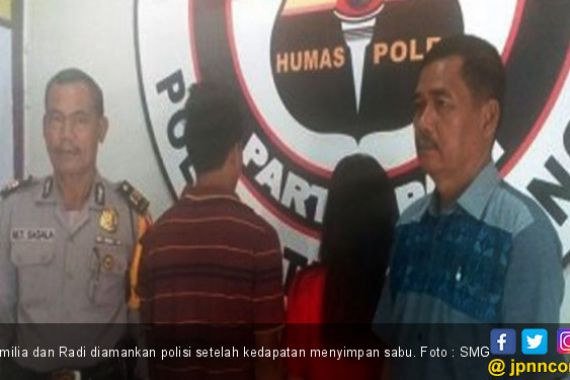 Bawa Narkoba Dalam Tas, Emilia Contesa Ditangkap Polisi - JPNN.COM