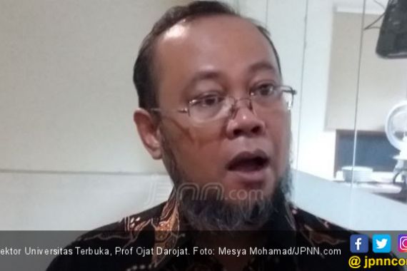 Pendidikan Jarak Jauh, Uang Kuliah di UT Murah Banget - JPNN.COM