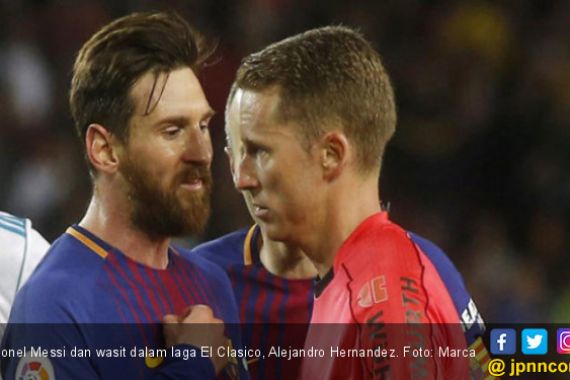 Ramos Tuduh Messi Tekan Wasit El Clasico saat Turun Minum - JPNN.COM