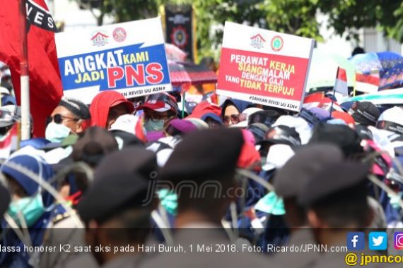 Honorer K2: PNS di Tangan Kami, Jokowi Dua Periode - JPNN.COM