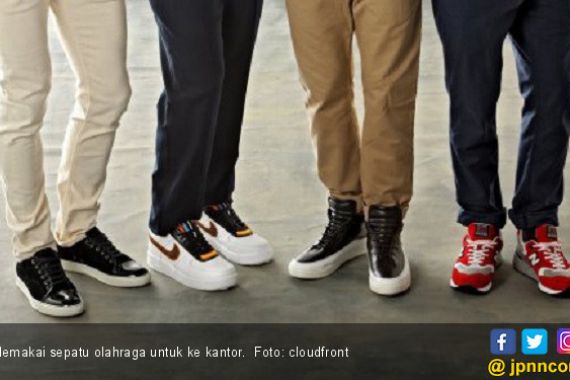 3 Rekomendasi Sepatu Lari yang Cocok Dipakai Ngantor - JPNN.COM