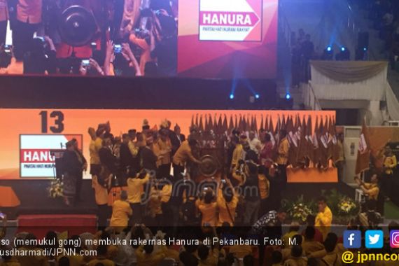 Jokowi Minta 10 Kader Hanura Datang ke Novotel Pekanbaru - JPNN.COM