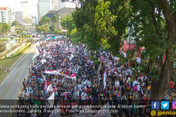Kembali Demo, Pedagang Kartu Perdana: Kemenkominfo Bohong - JPNN.COM