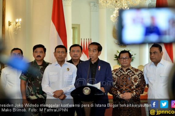 Duka Jokowi untuk 5 Polisi Korban Kerusuhan Mako Brimob - JPNN.COM