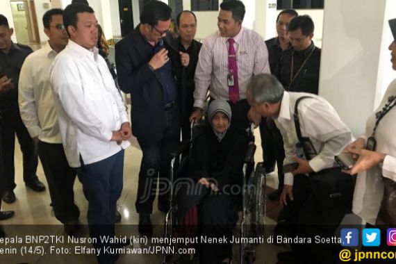 Kepala BNP2TKI Jemput Nenek Jumanti - JPNN.COM