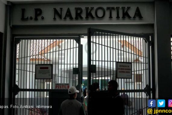 Sipir dan Dua Napi Kendalikan Bisnis Narkoba dari Lapas - JPNN.COM