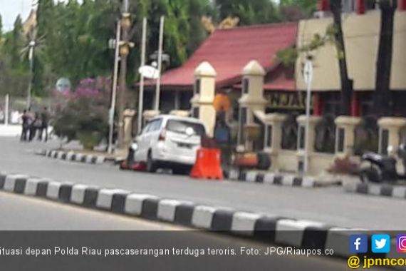 Penyebar Ancaman Bom Polda Riau Dibekuk - JPNN.COM