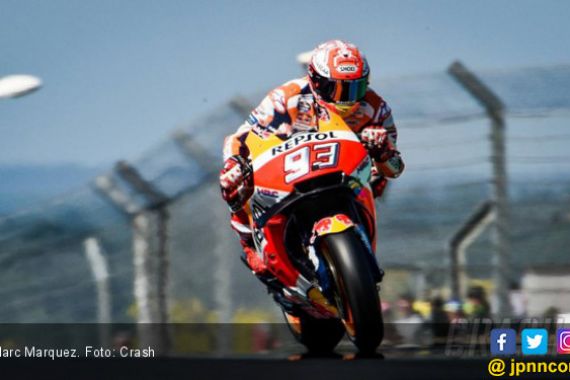 Detik-Detik Kecelakaan Besar FP1 MotoGP Thailand, Marquez Sempat Tak Bisa Bernapas - JPNN.COM