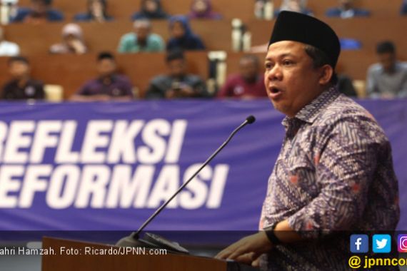 Fadli Zon Syok Berat Gara-gara Fahri Dukung Jokowi? Ngawur - JPNN.COM