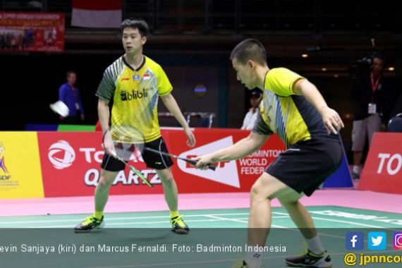 Kesal, Kevin Sanjaya Tantang Service Judge Main Badminton - JPNN.COM
