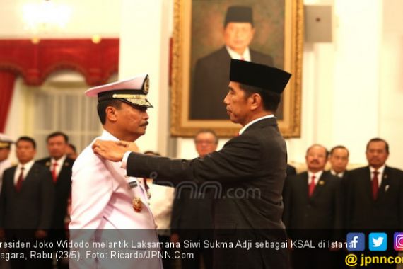 Presiden Jokowi Lantik Siwi Sukma Adji Jadi KSAL Baru - JPNN.COM