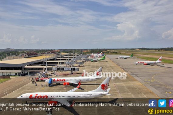 Harga Tiket Pesawat Selangit, PNBP BP Batam dari Bandara Hang Nadim Menurun - JPNN.COM