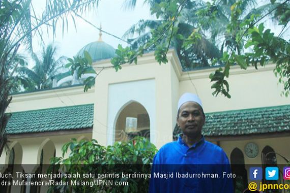 Berbentuk Masjid Nabawi, Lentera di Kampung Minoritas - JPNN.COM